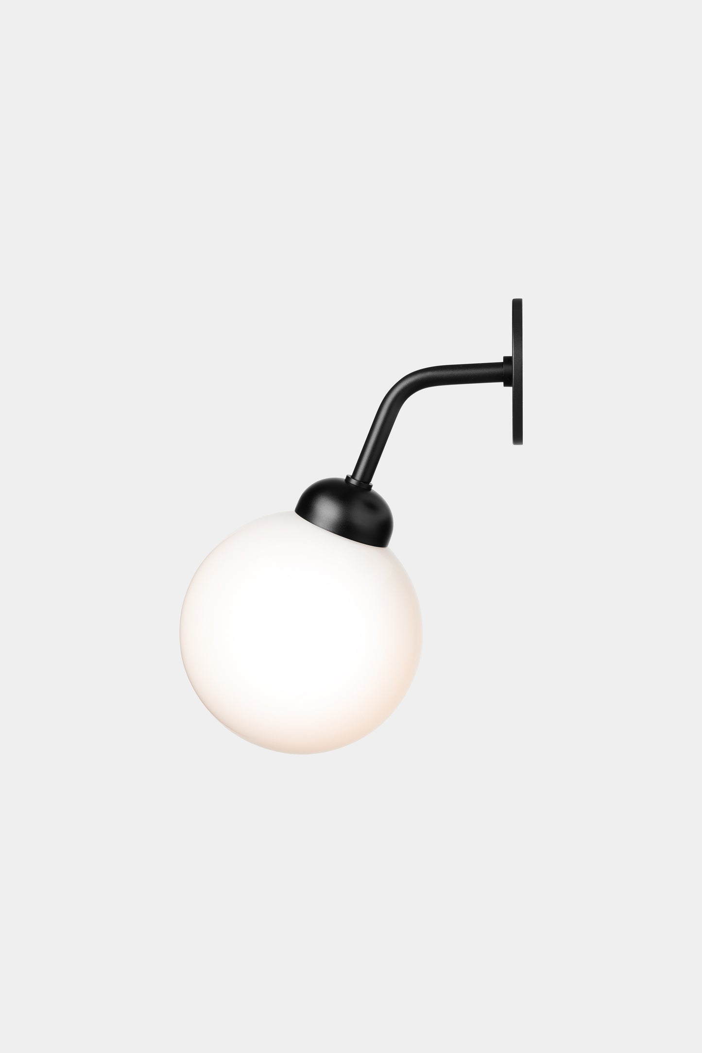 APIALES WALL HARD-WIRED BRUSHED BRASS