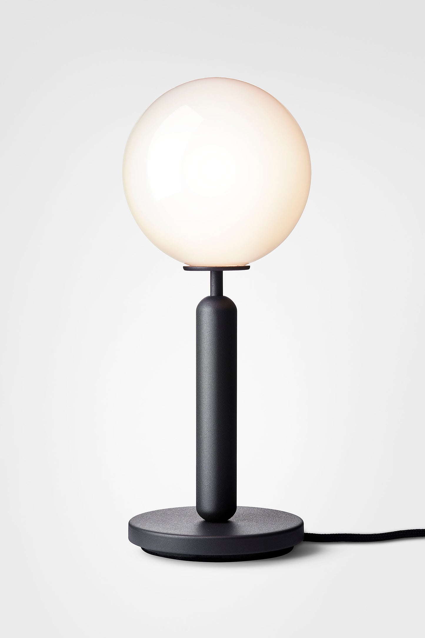 MIIRA TABLE