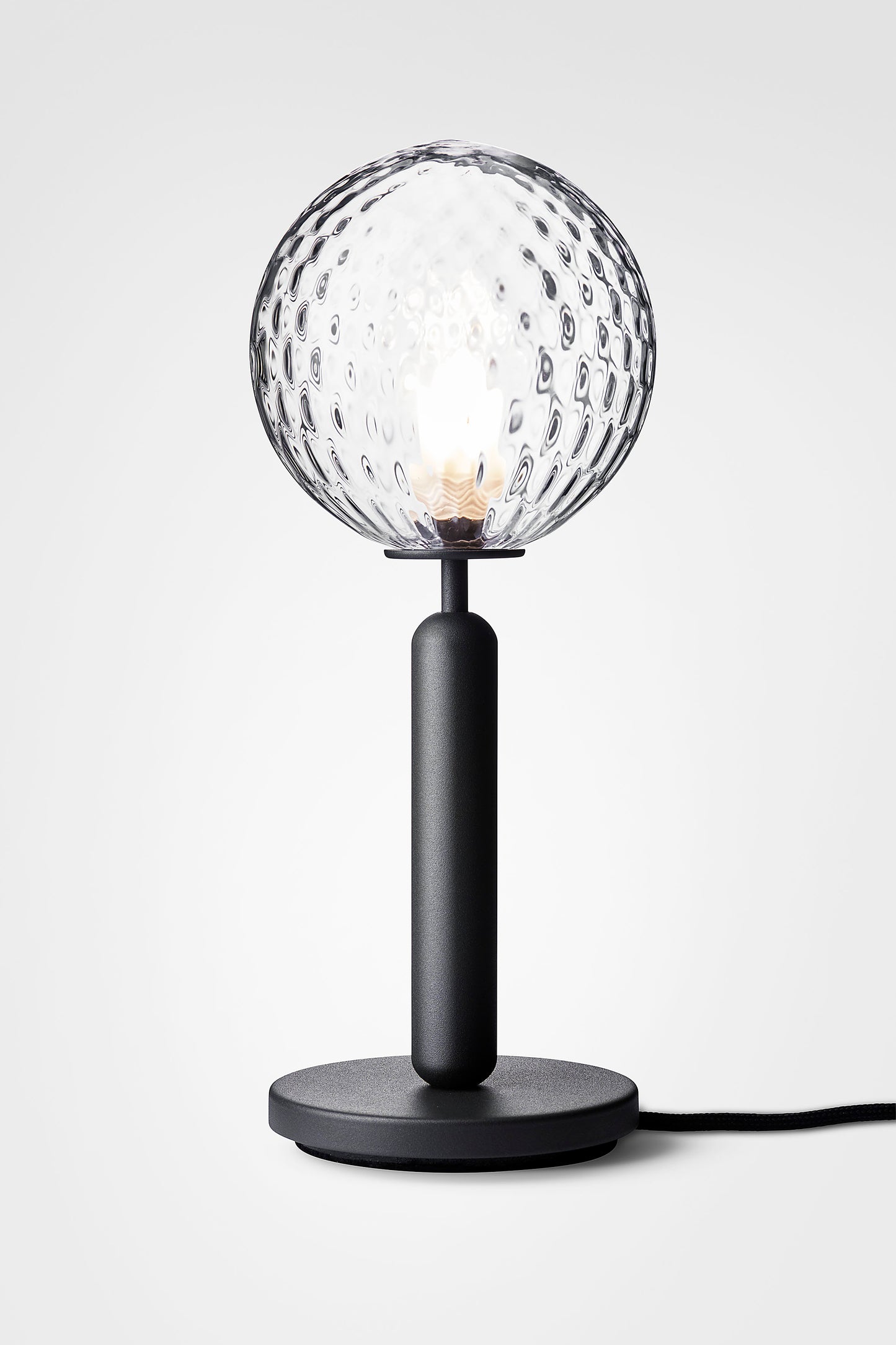 MIIRA TABLE